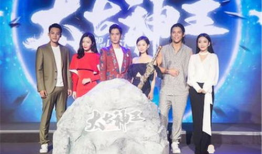 为了吃瓜进娱乐圈小说,娱乐圈的甜蜜陷阱